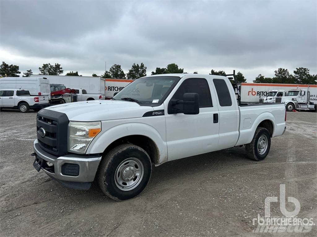 Ford F-250 Пікапи / Бічне розвантаження