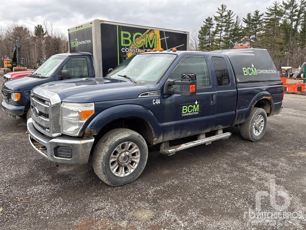 Ford F-250 Пікапи / Бічне розвантаження