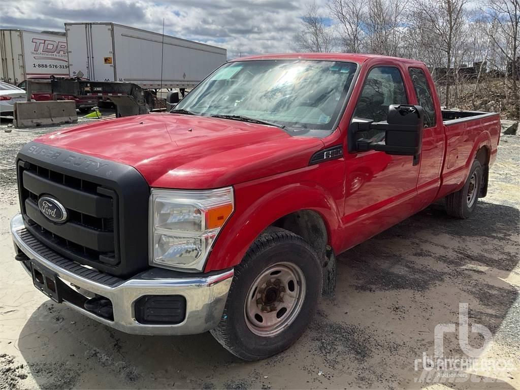 Ford F-250 Пікапи / Бічне розвантаження