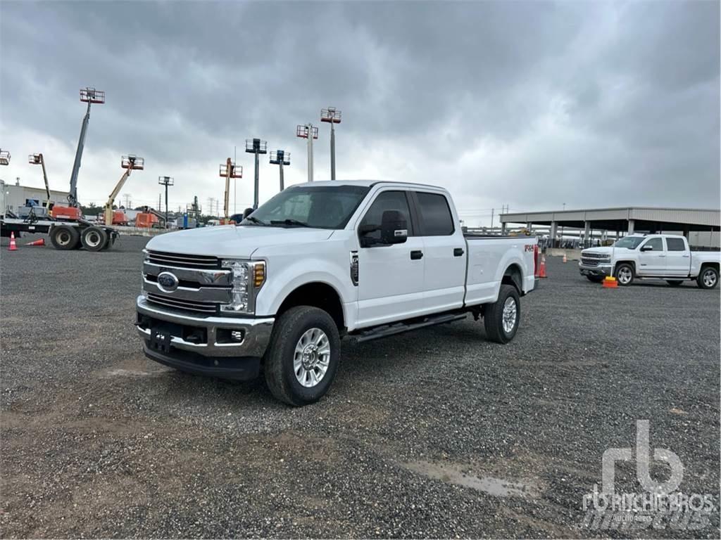 Ford F-250 Пікапи / Бічне розвантаження