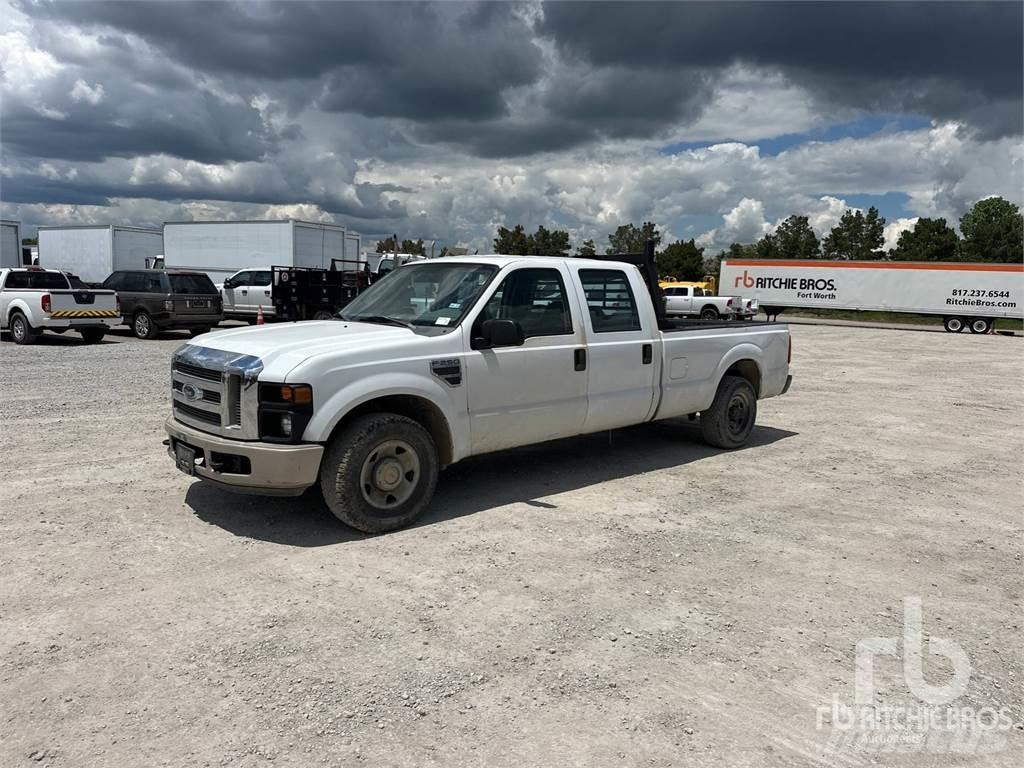 Ford F-250 Пікапи / Бічне розвантаження
