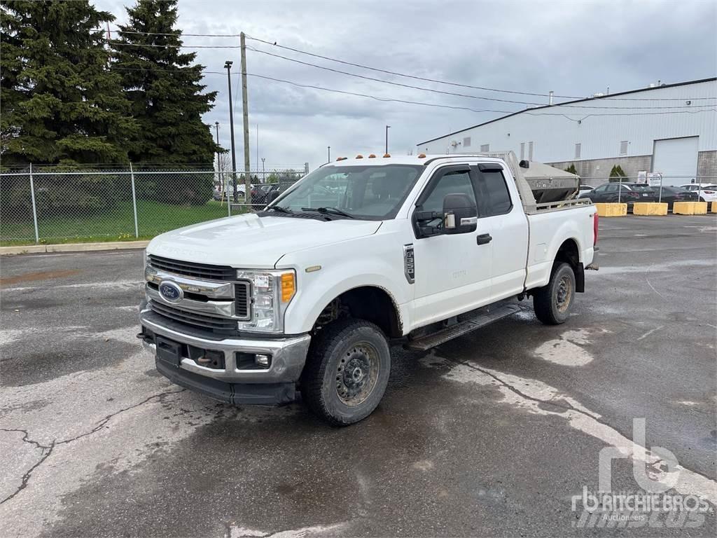 Ford F-350 Пікапи / Бічне розвантаження