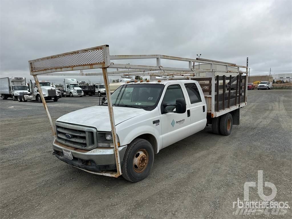 Ford F-350 Вантажівки-платформи/бокове розвантаження
