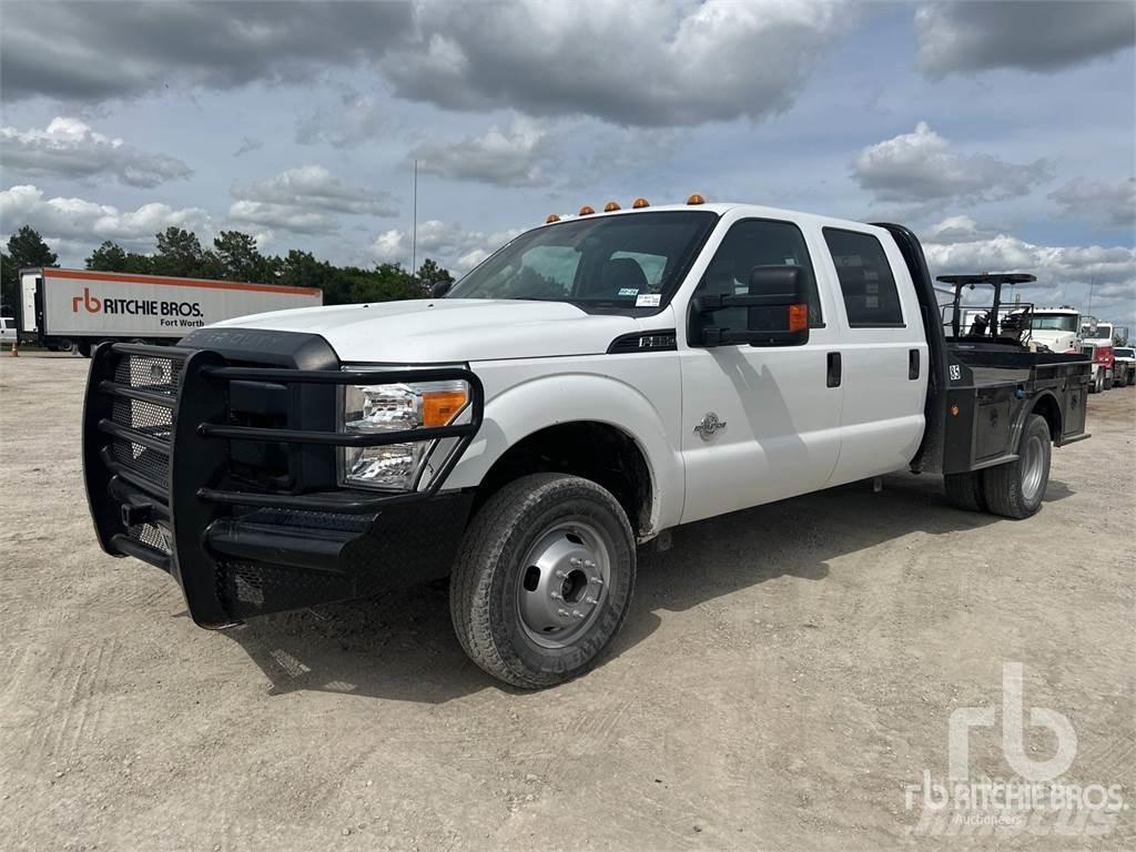 Ford F-350 Вантажівки-платформи/бокове розвантаження