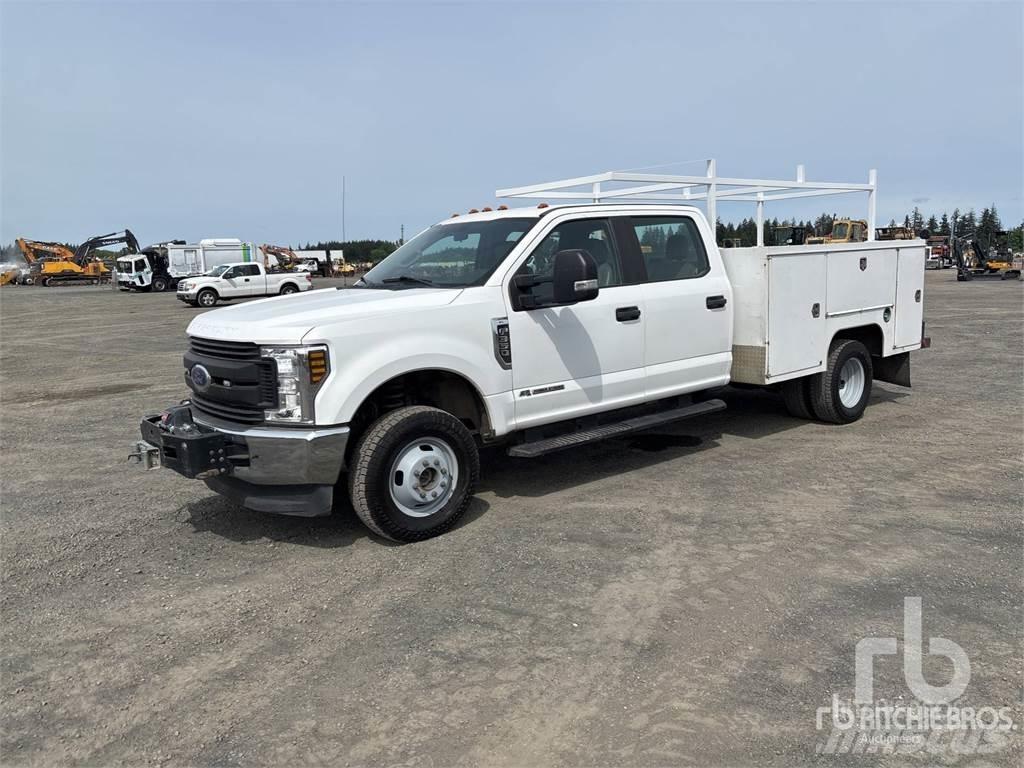 Ford F-350 Комунальні автомобілі / автомобілі загального призначення