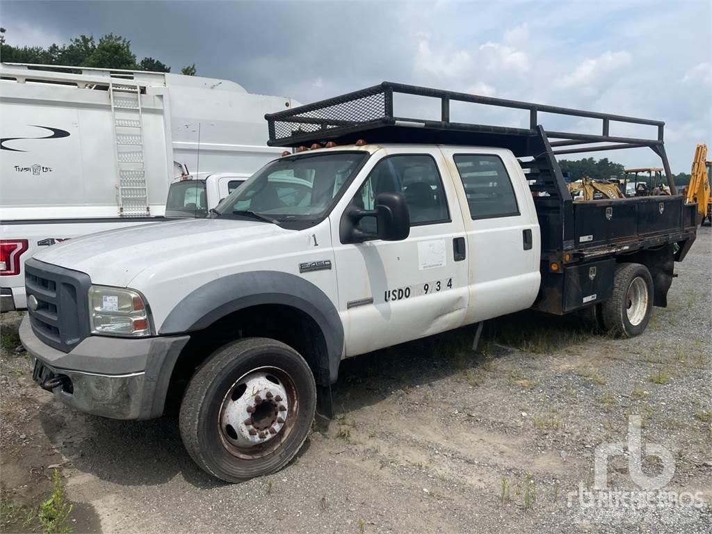 Ford F-450 Вантажівки-платформи/бокове розвантаження