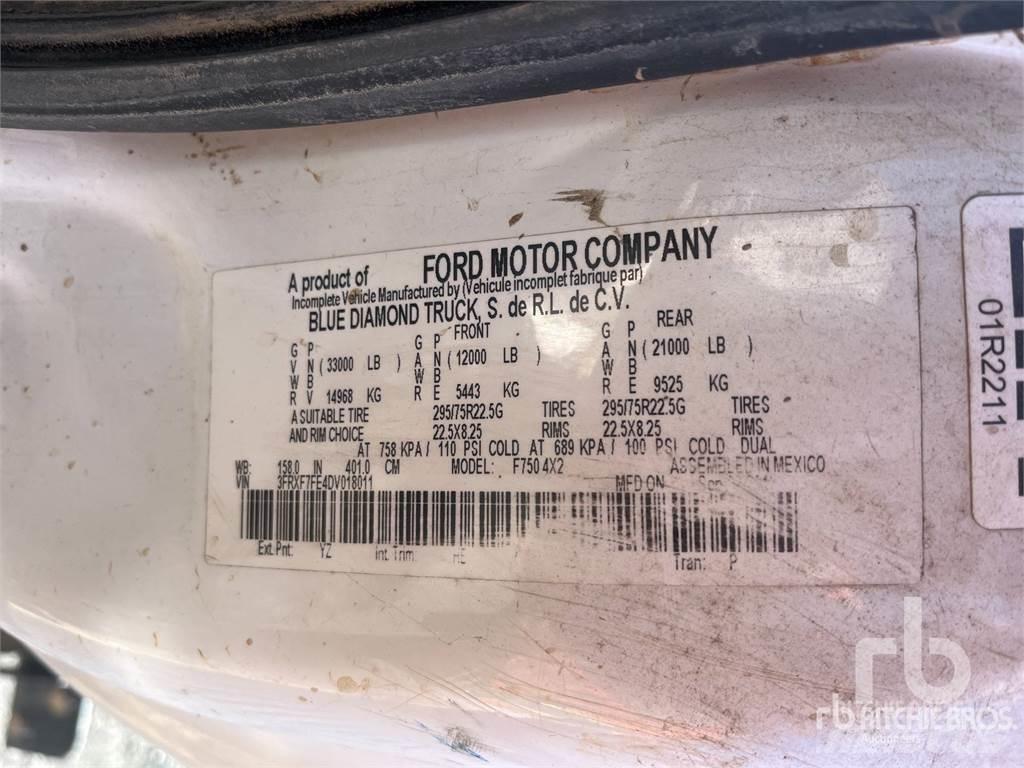 Ford F-750 Самоскиди