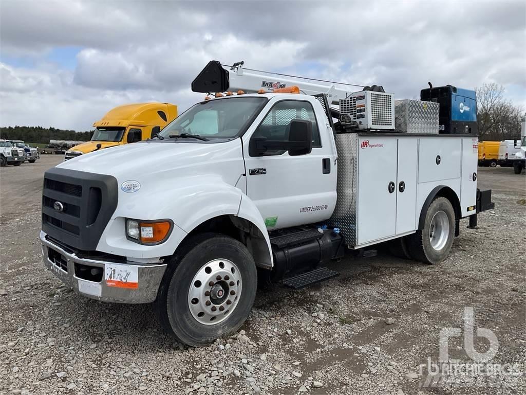 Ford F-750 Комунальні автомобілі / автомобілі загального призначення
