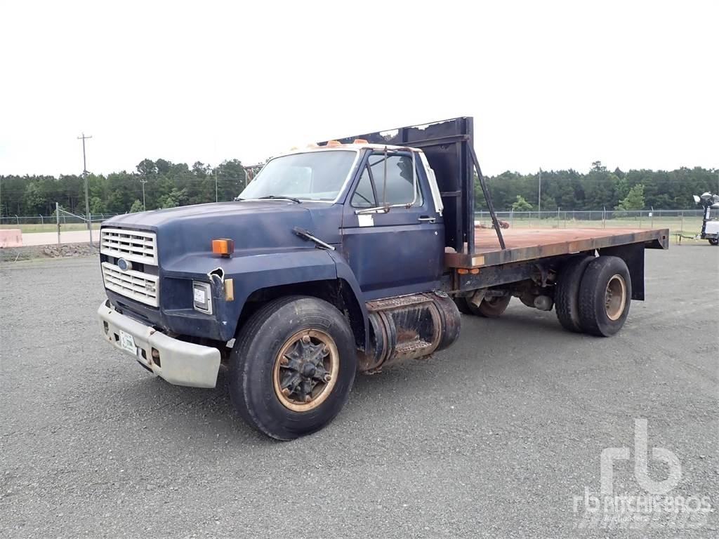 Ford F-800 Вантажівки-платформи/бокове розвантаження