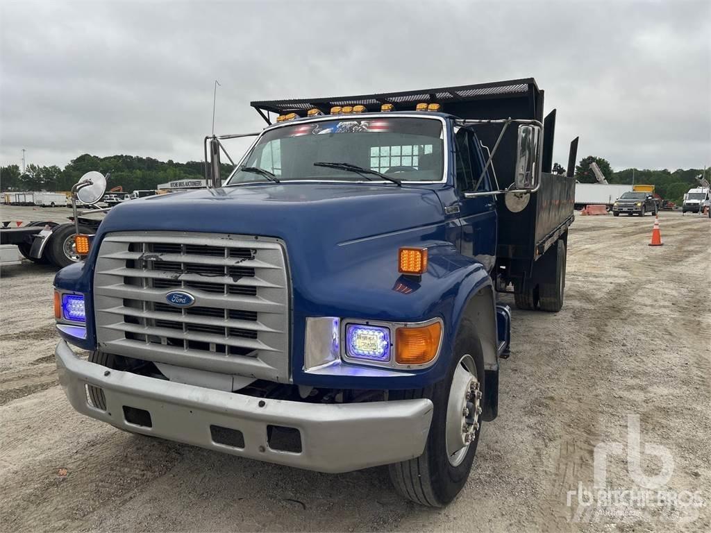 Ford F800 Вантажівки-платформи/бокове розвантаження