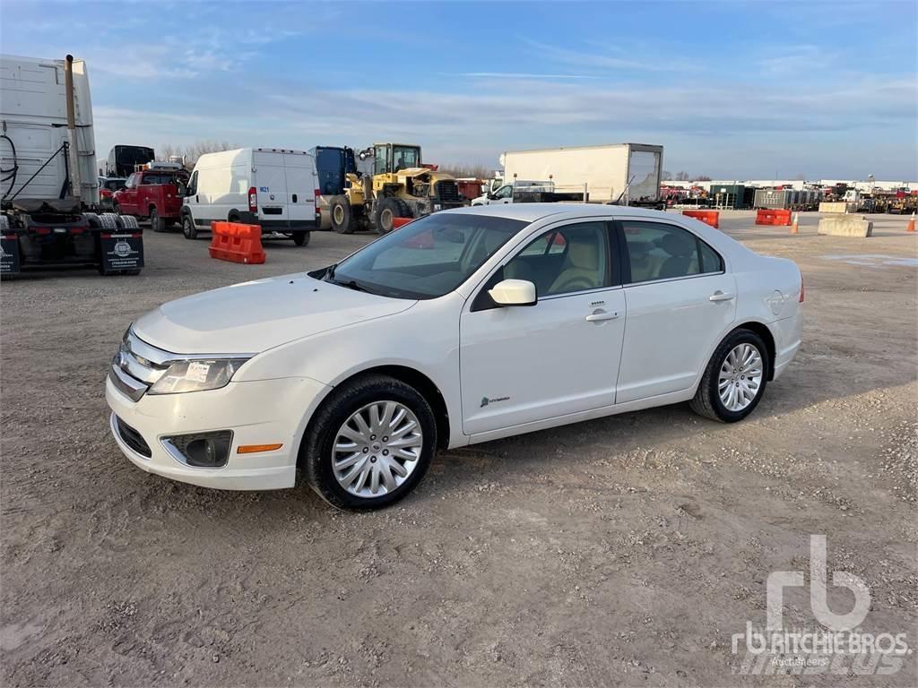 Ford FUSION Автомобілі