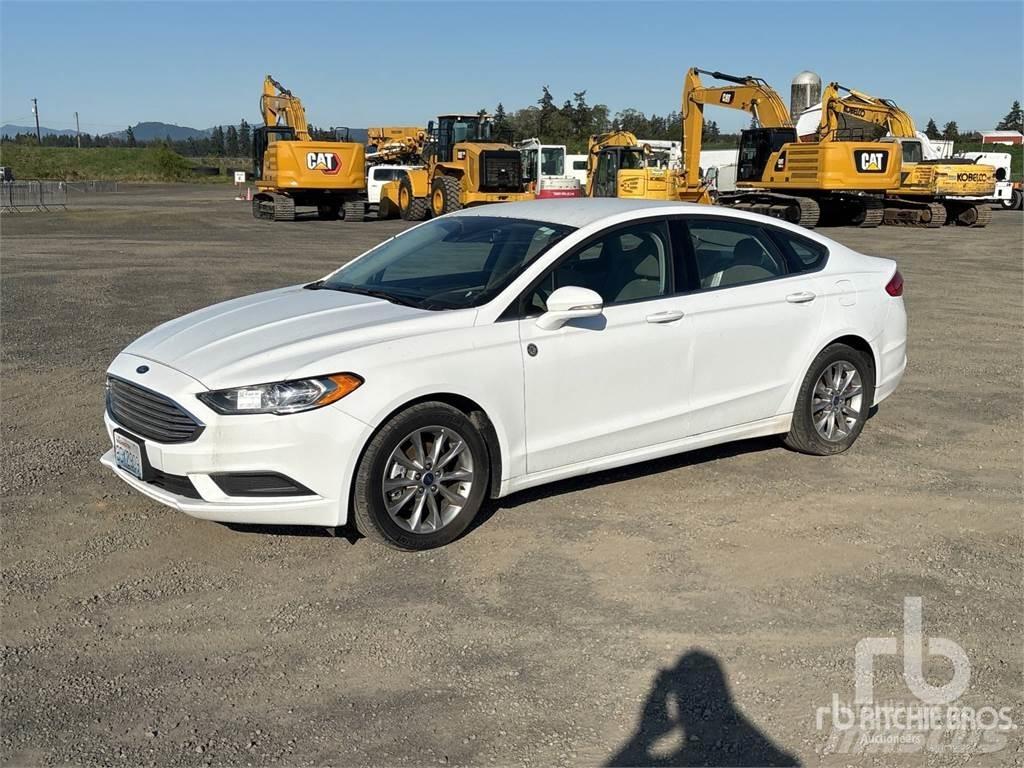 Ford FUSION Автомобілі