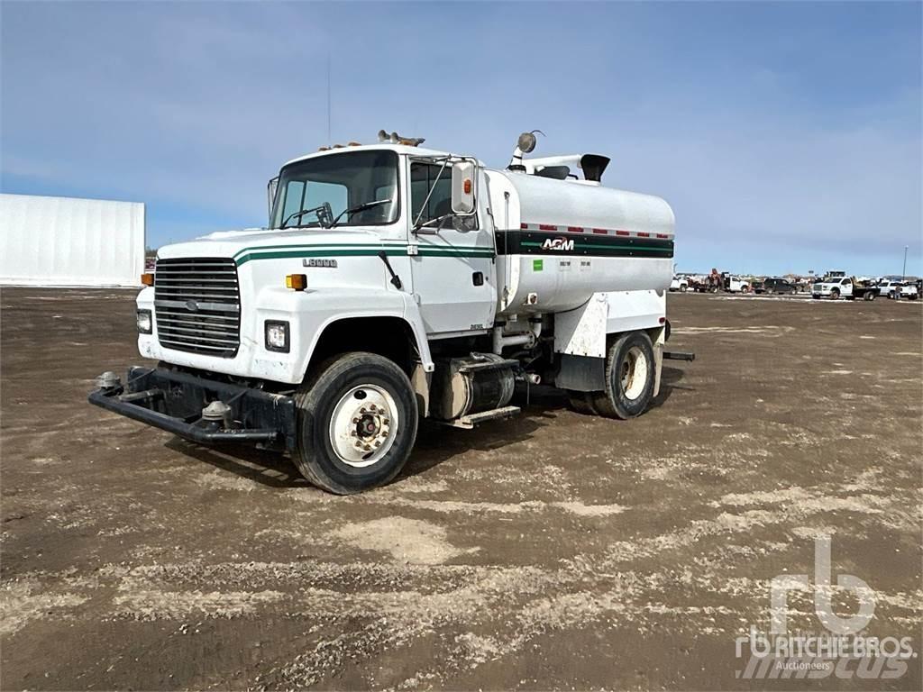 Ford LN8000 Поливальні машини