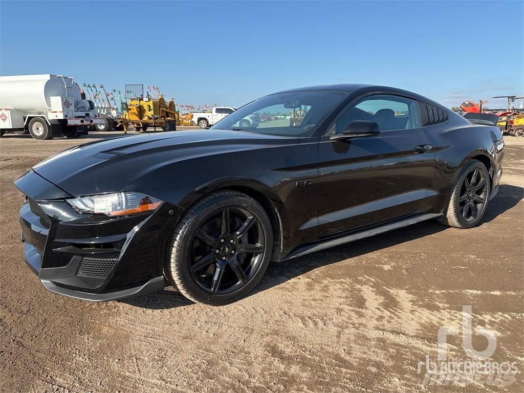Ford MUSTANG Автомобілі