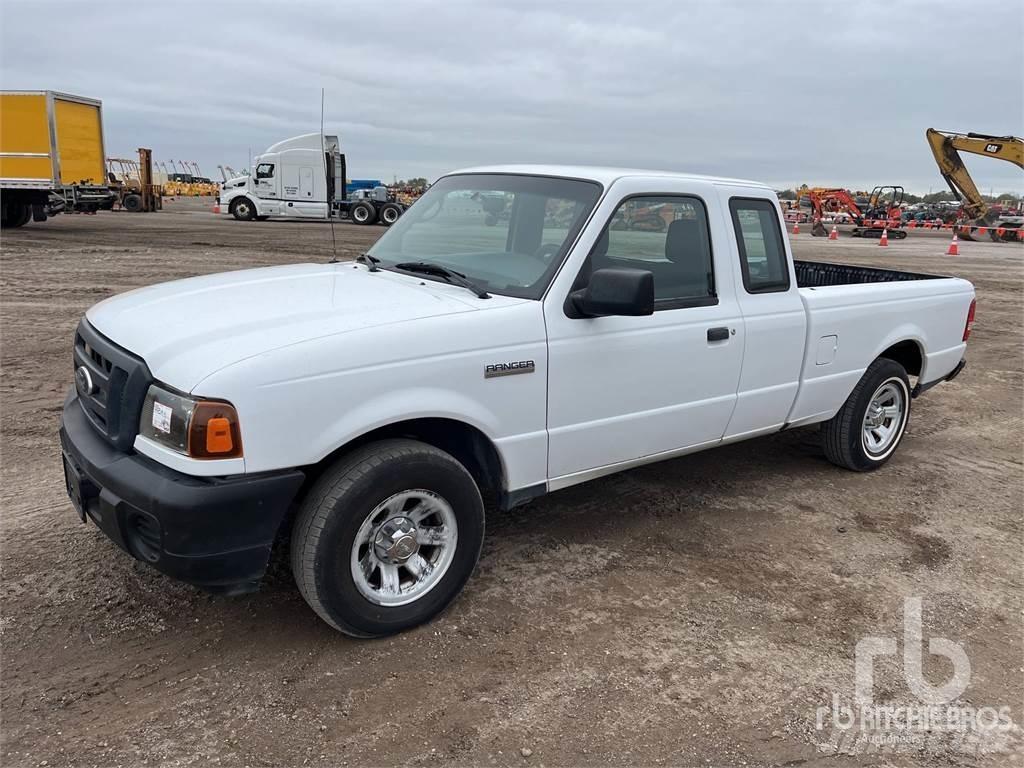 Ford RANGER Пікапи / Бічне розвантаження