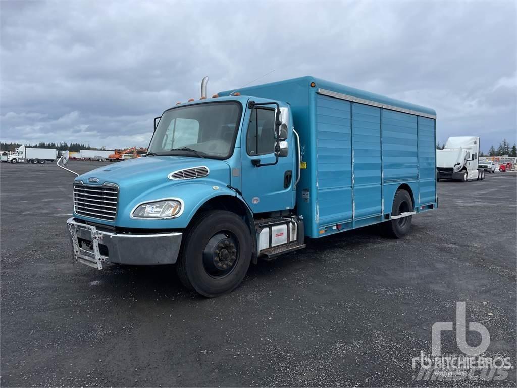Freightliner M2 Вантажівки для доставки напоїв