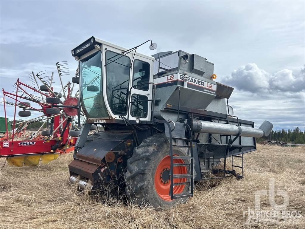 Gleaner L2 Зернозбиральні комбайни