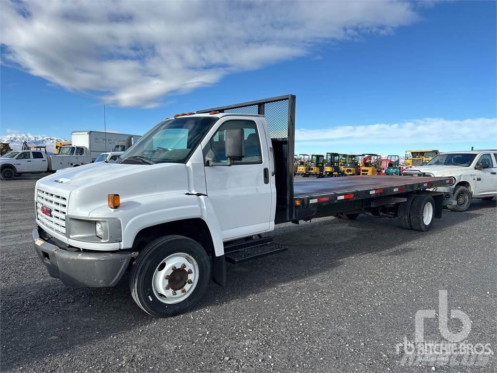 GMC C5500 Вантажівки-платформи/бокове розвантаження