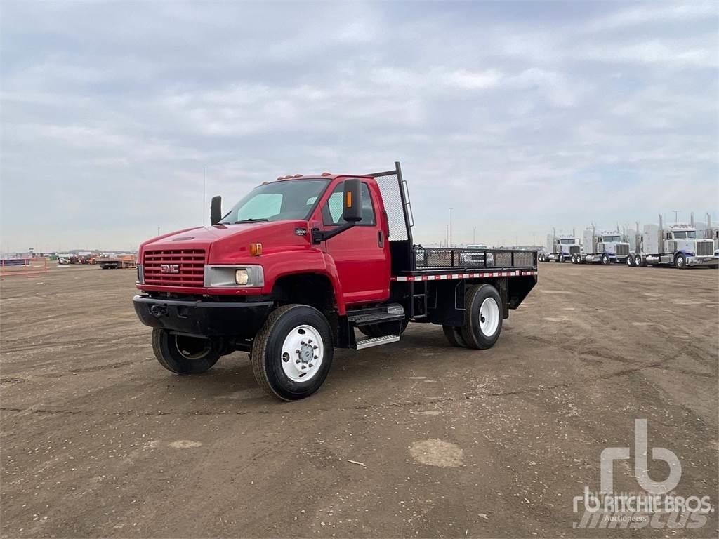 GMC C5500 Вантажівки-платформи/бокове розвантаження