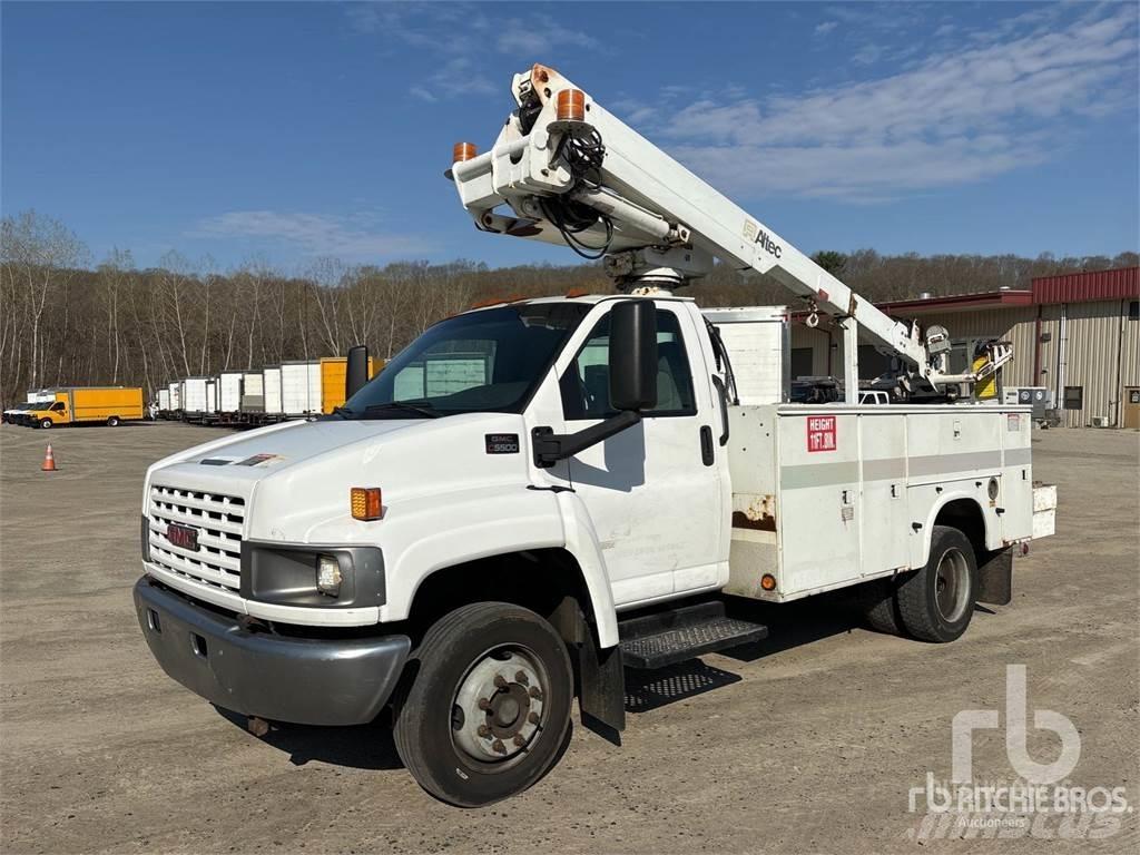 GMC C5500 Вишки-причепи