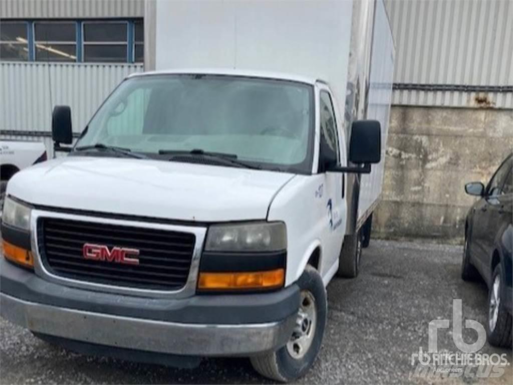 GMC SAVANA 3500 Панельні фургони