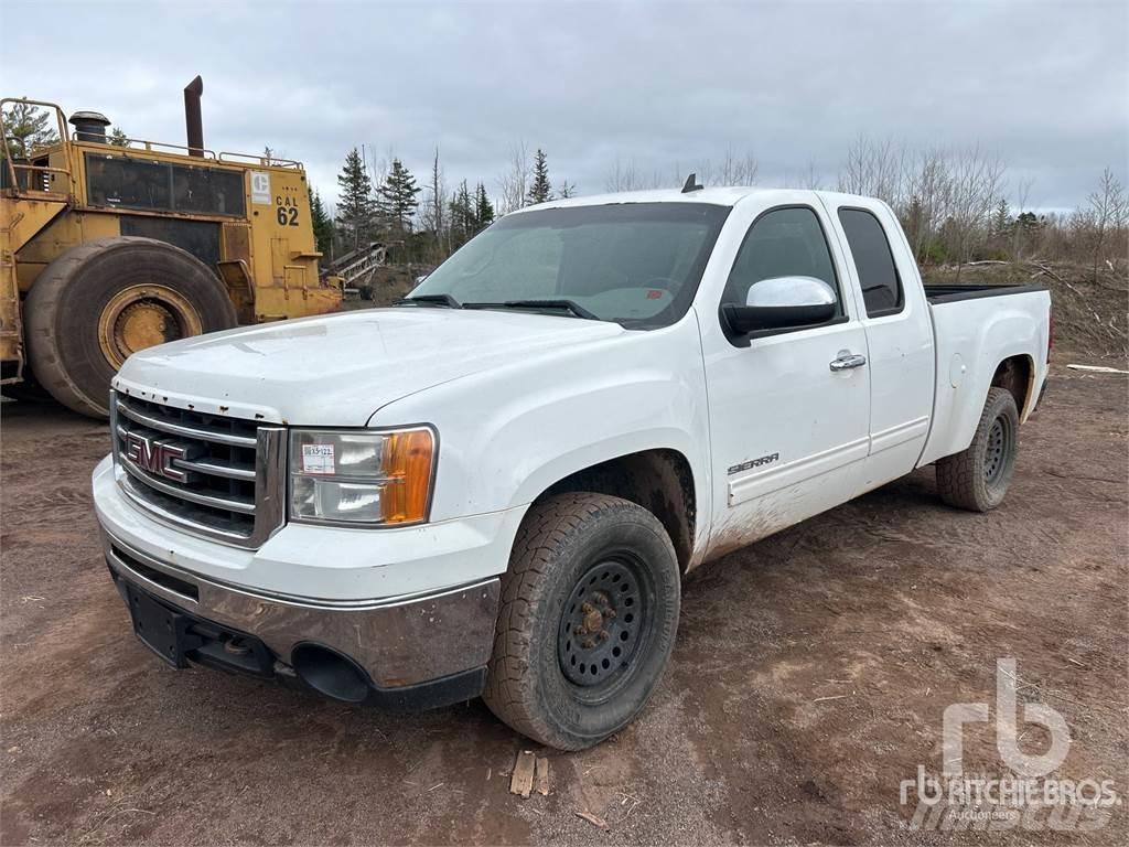 GMC SIERRA 1500 Пікапи / Бічне розвантаження
