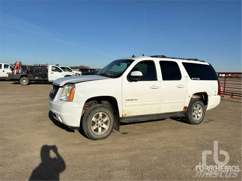 GMC YUKON Пікапи / Бічне розвантаження