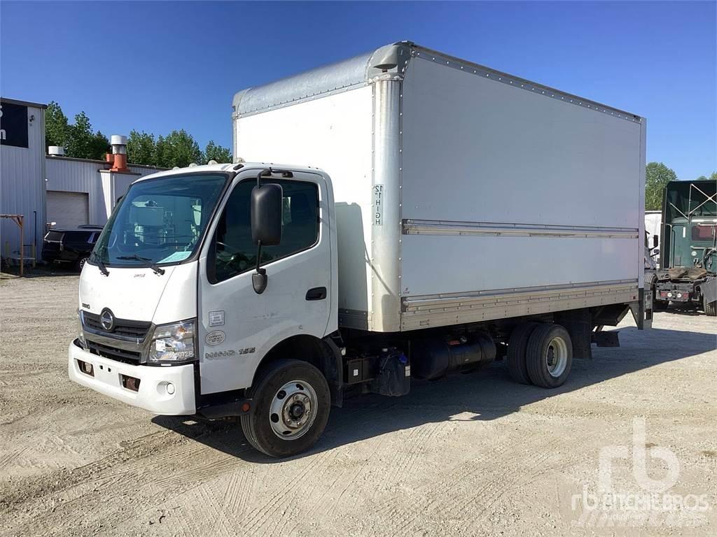 Hino 155 Панельні фургони