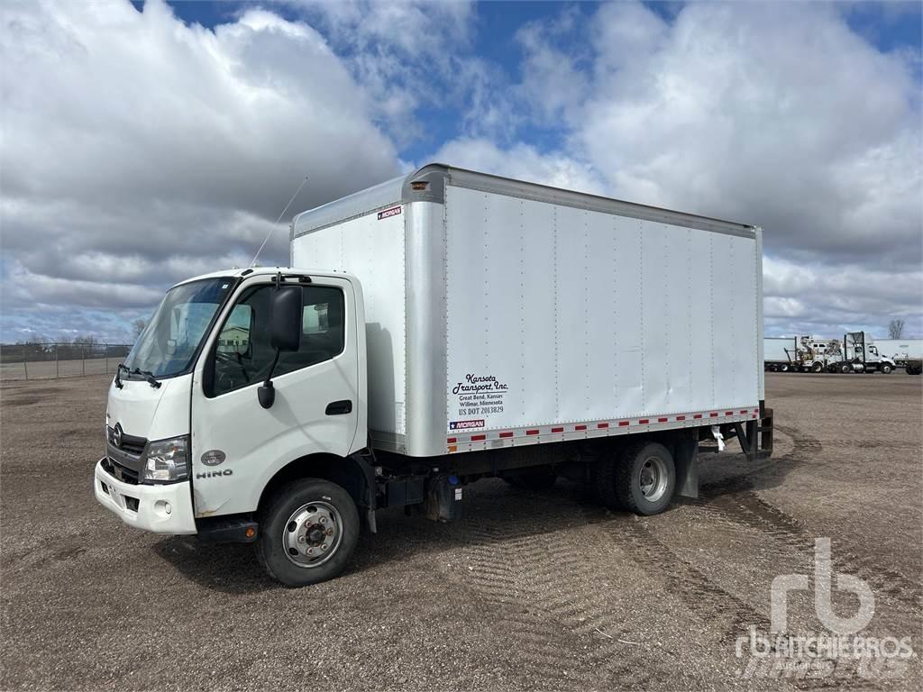 Hino 155 Панельні фургони