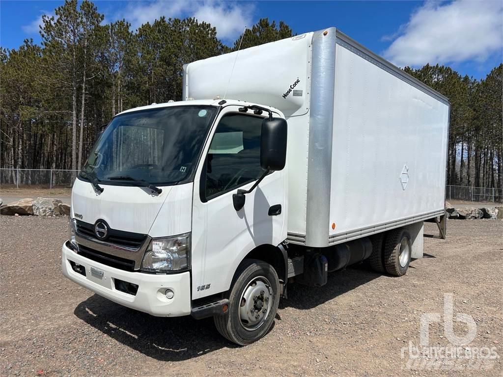 Hino 165 Панельні фургони