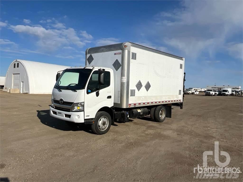 Hino 195 Панельні фургони