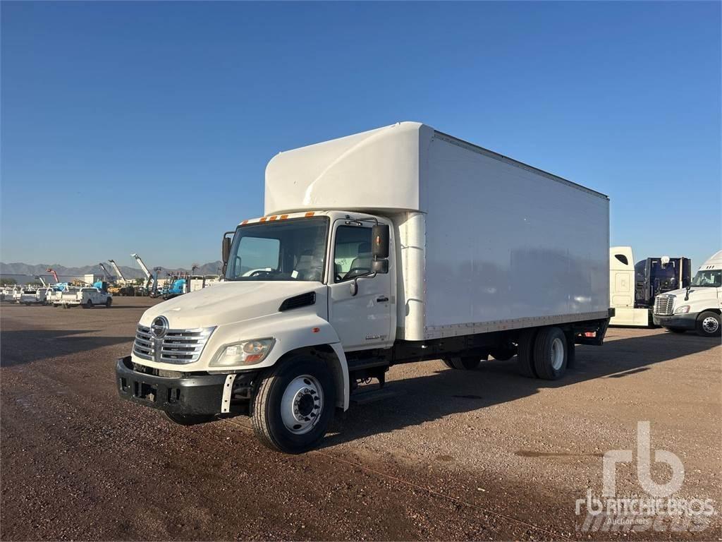 Hino 238 Панельні фургони