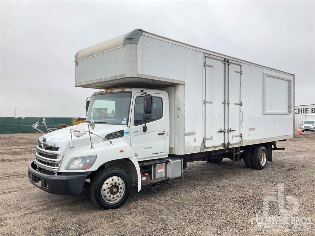 Hino 258LP Панельні фургони