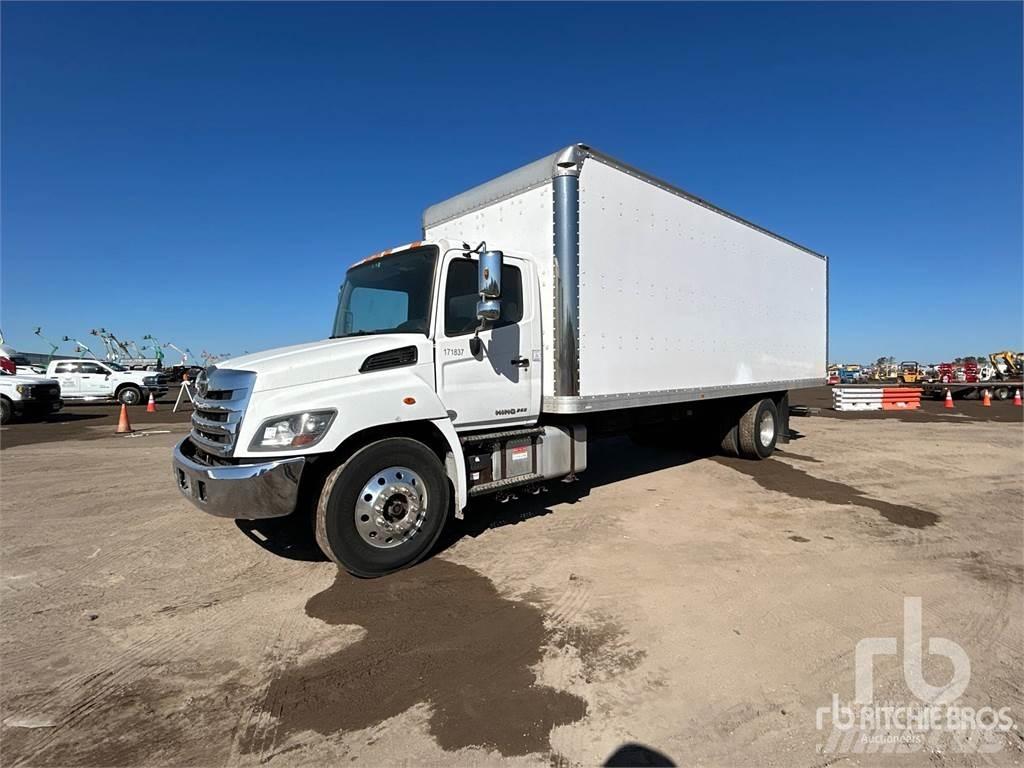 Hino 268 Панельні фургони