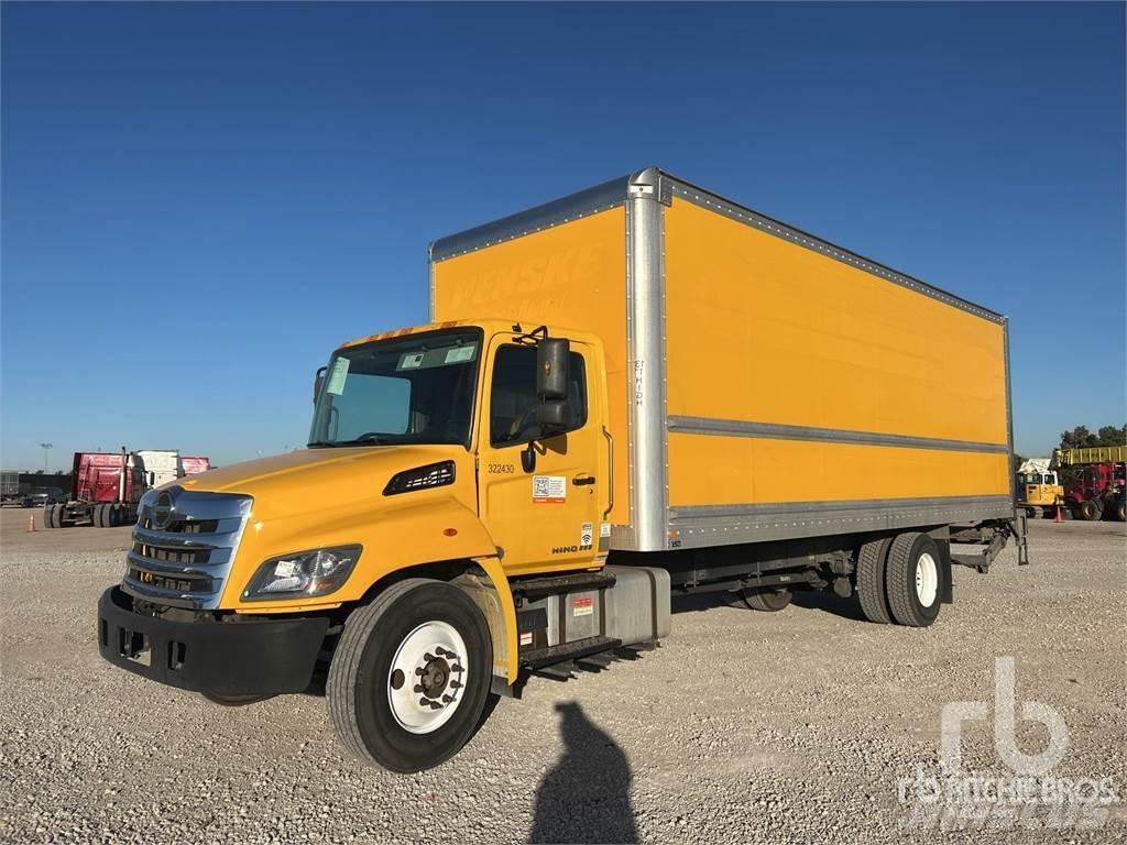Hino 268 Панельні фургони
