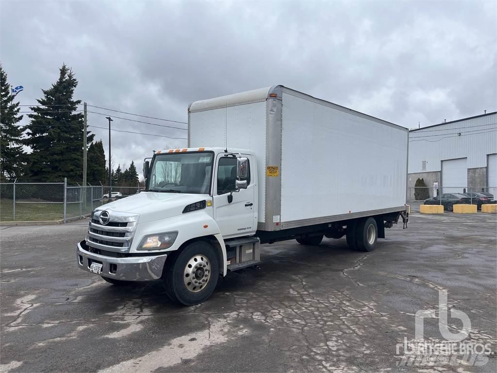 Hino 268 Панельні фургони