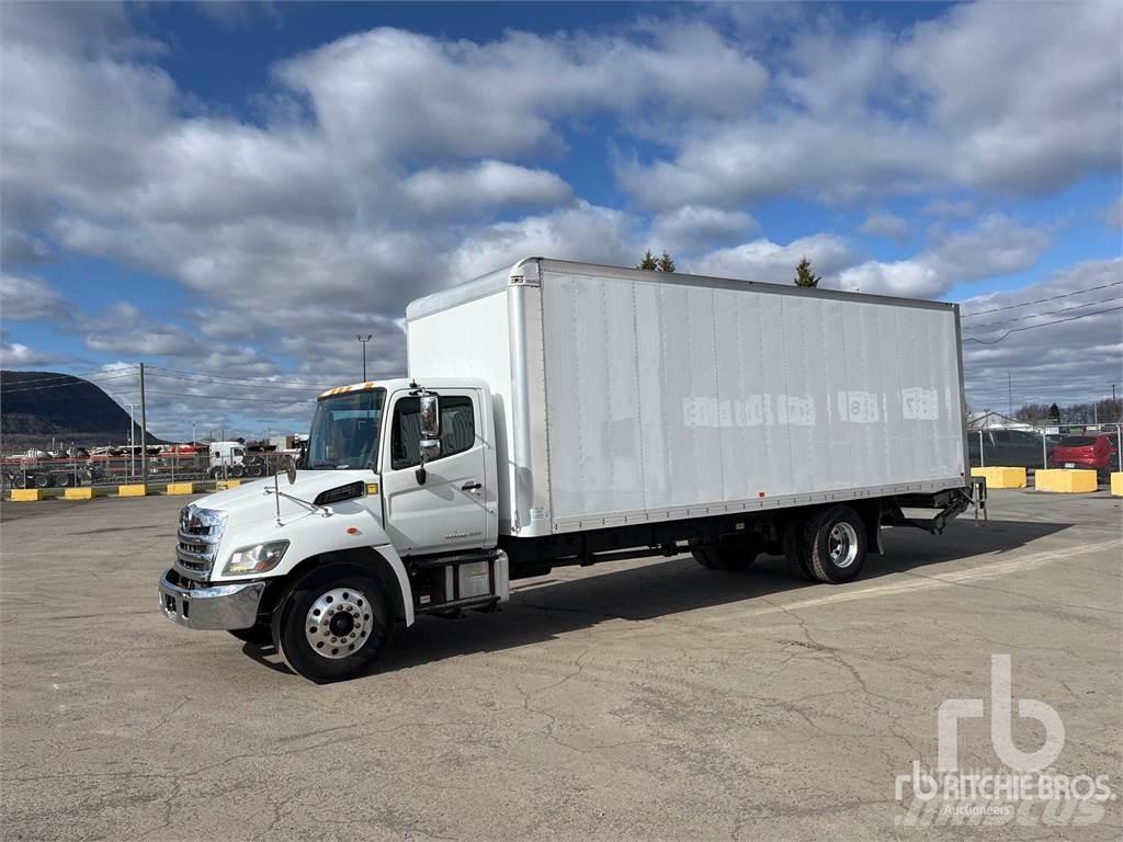 Hino 268 Панельні фургони