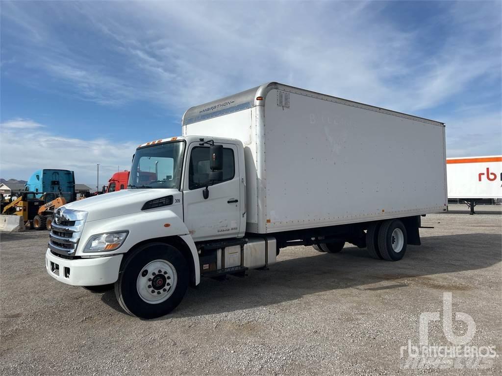 Hino 268 Панельні фургони