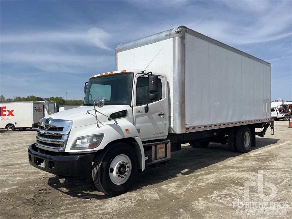 Hino 268 Панельні фургони