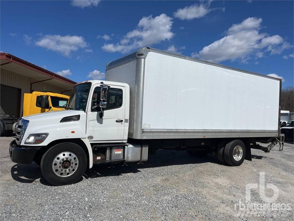 Hino 268 Панельні фургони