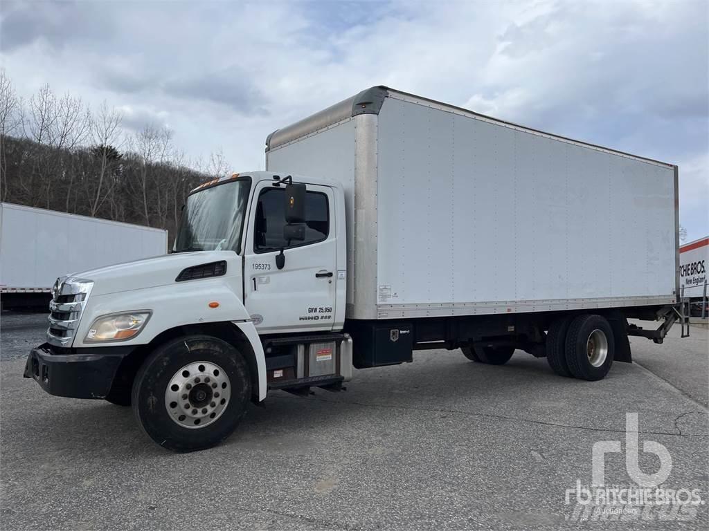 Hino 268 Панельні фургони