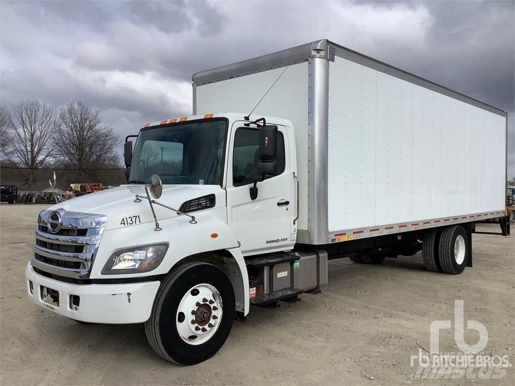 Hino 268 Панельні фургони