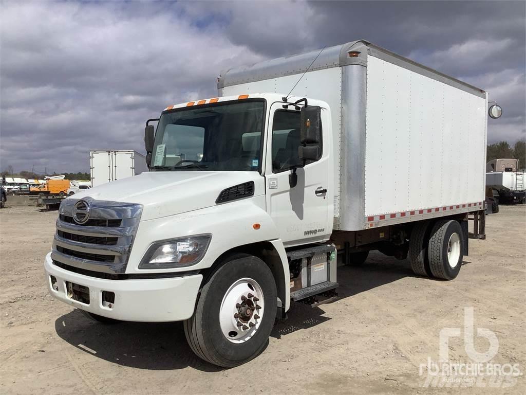 Hino 268 Панельні фургони