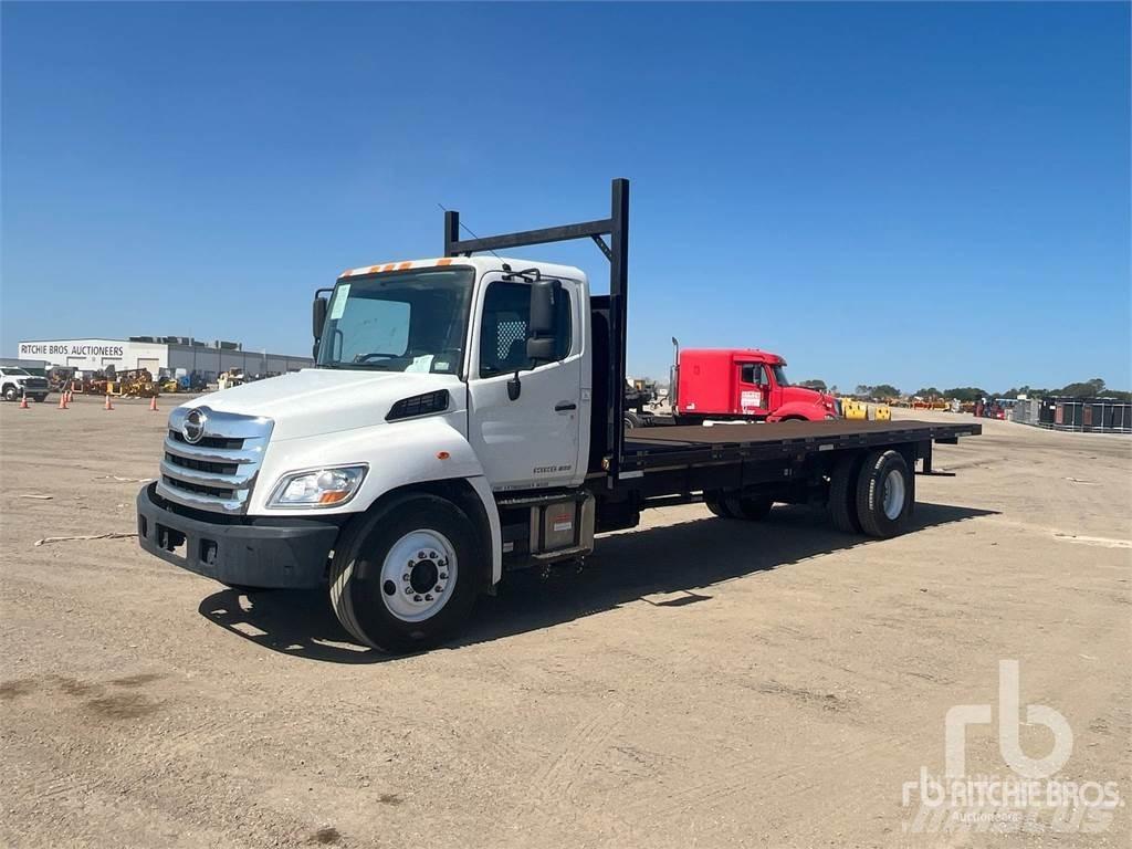 Hino 268 Вантажівки-платформи/бокове розвантаження