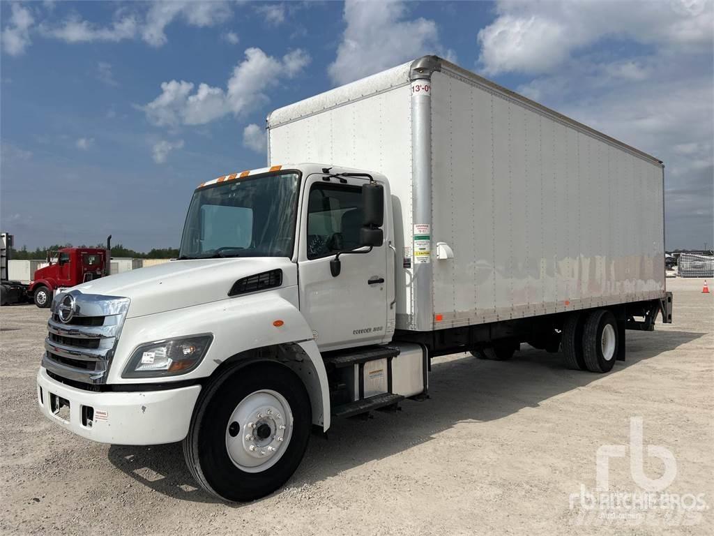 Hino 268 Панельні фургони
