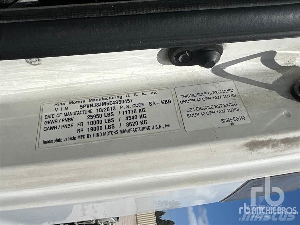 Hino 268 Шасі з кабіною