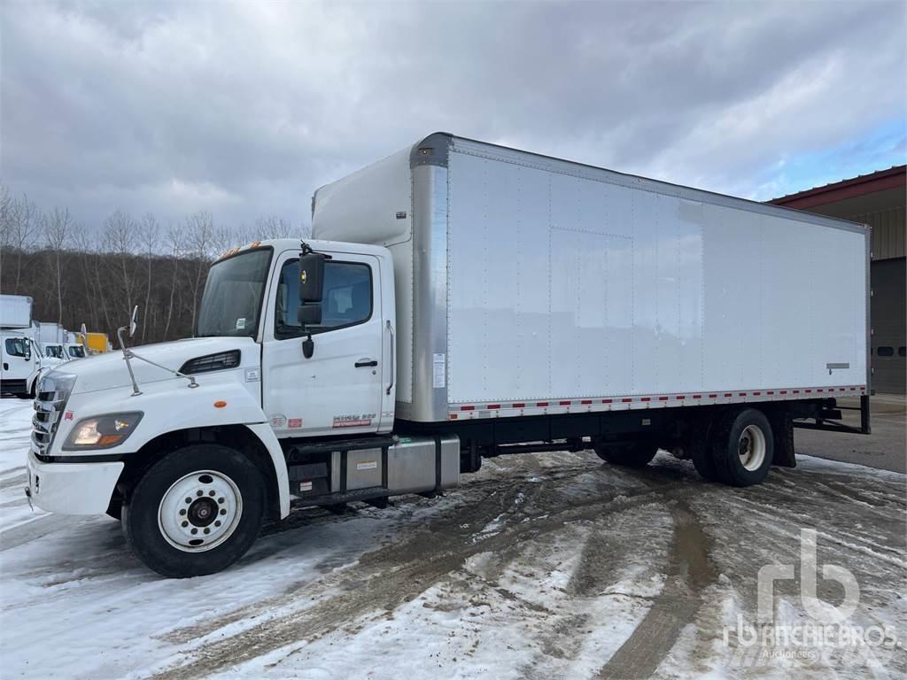 Hino 268 Панельні фургони
