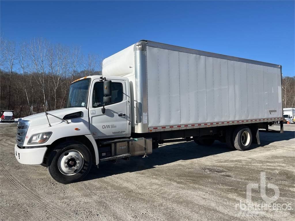 Hino 268 Панельні фургони