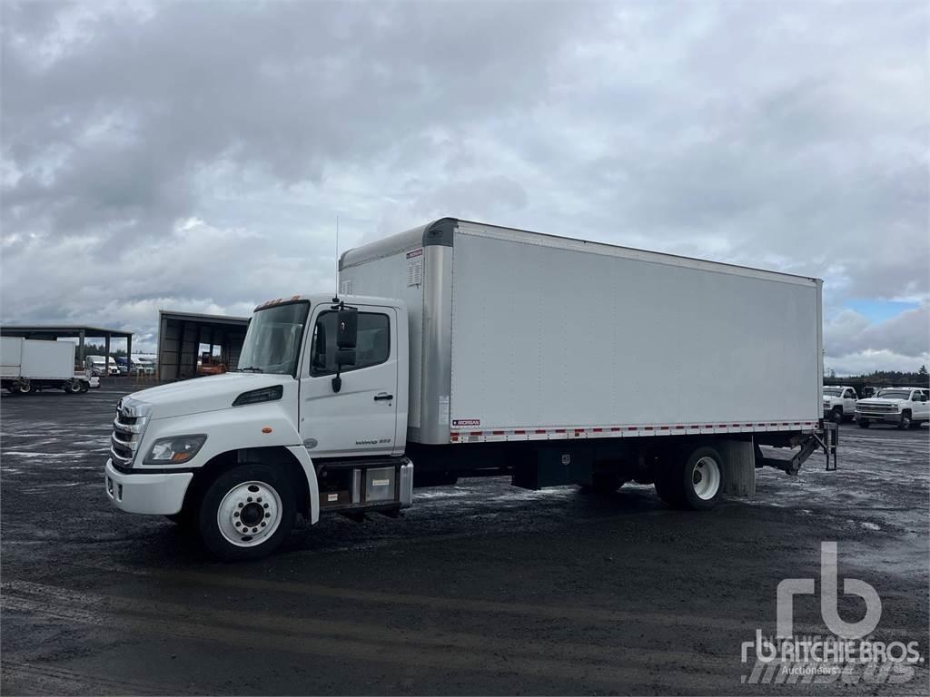 Hino 268 Панельні фургони