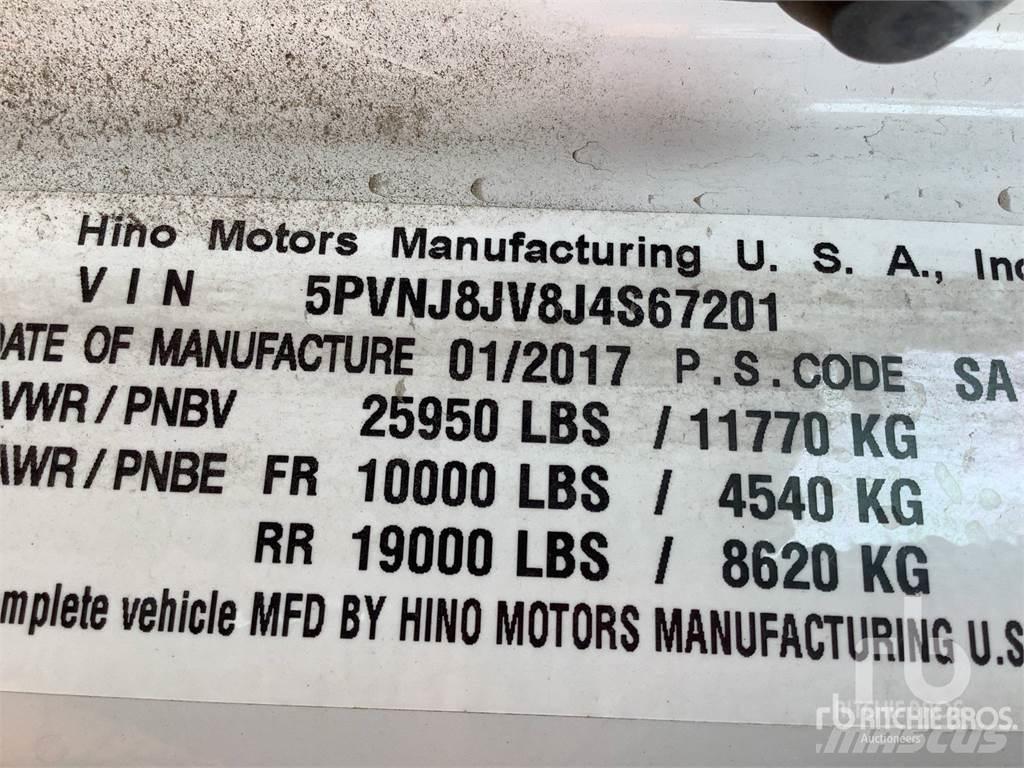 Hino 268 Панельні фургони